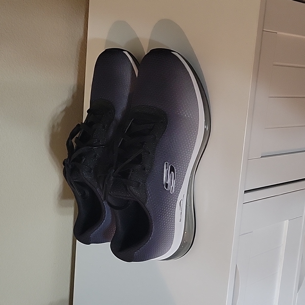 Skech-air element 2.0 size 7.5 sneakers